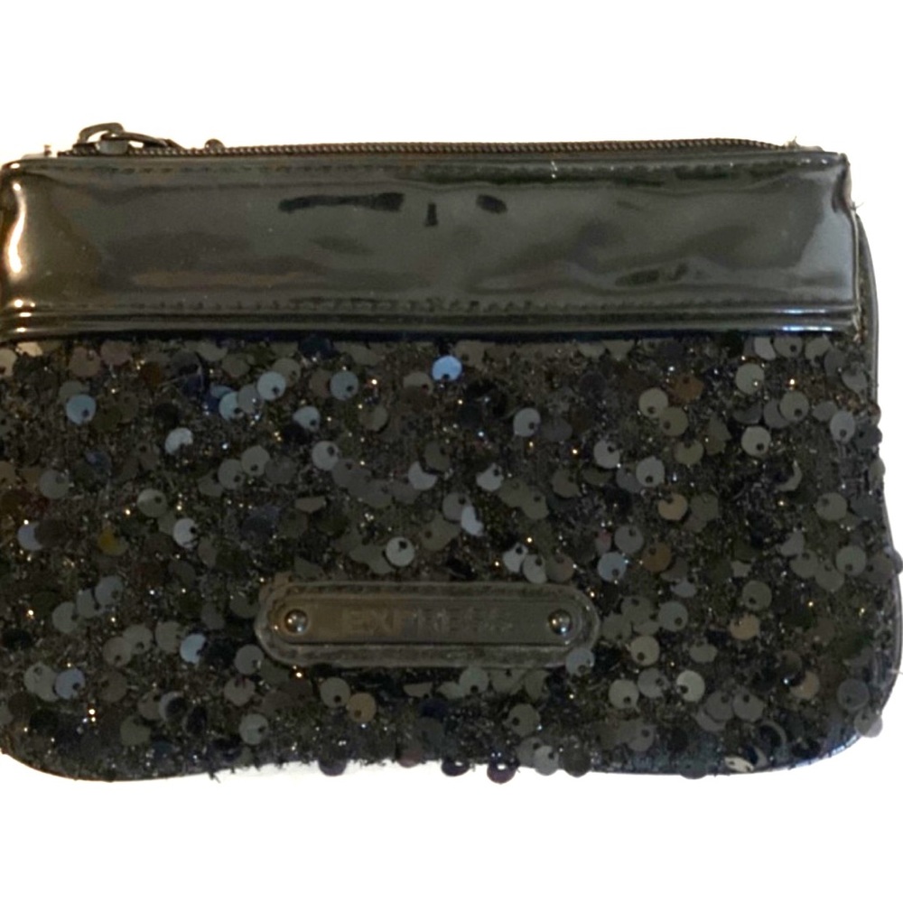 Express : Black sequin wristlet